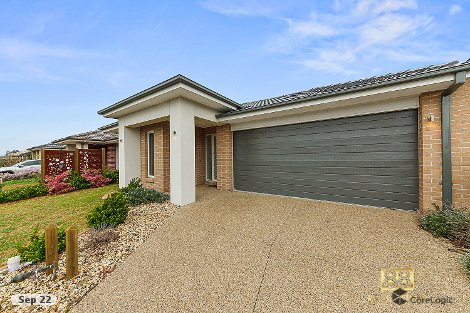 14 Elodea Way, Cranbourne North, VIC 3977