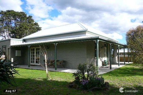 8 Hall Rd, Corindhap, VIC 3352