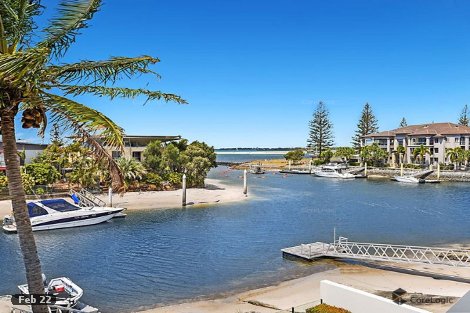 2/5 Canal Ave, Runaway Bay, QLD 4216