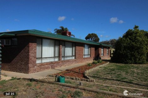 92 Benlow Rd, Waikerie, SA 5330