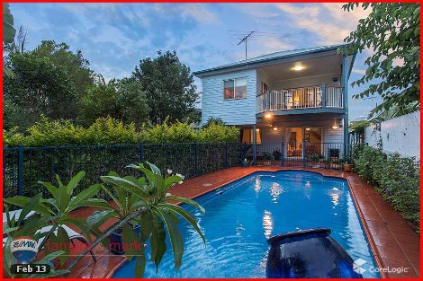 81 Palm Ave, Shorncliffe, QLD 4017