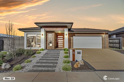 8 Redshaw St, Coombs, ACT 2611