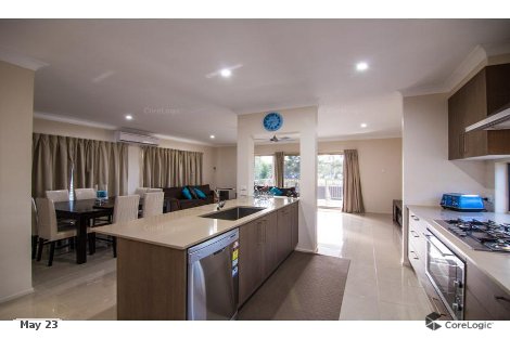 825 Esplanade, Lota, QLD 4179