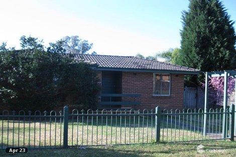 11 Moonah Pl, Macquarie Fields, NSW 2564