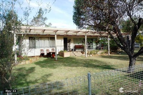 28 Condamine St, Miles, QLD 4415