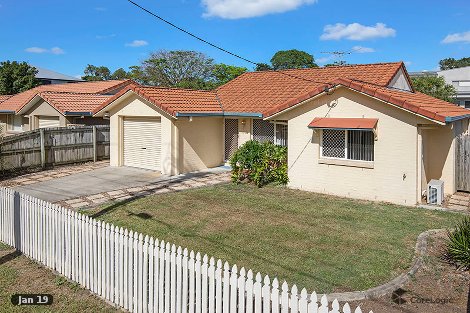 32 Vivian St, Tennyson, QLD 4105