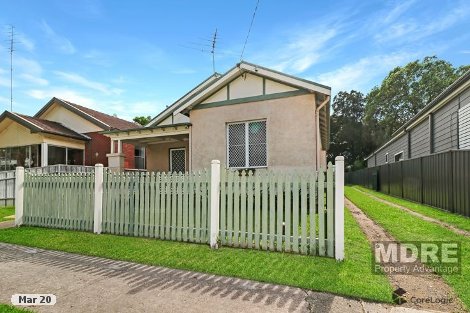 11 Waratah St, Mayfield, NSW 2304