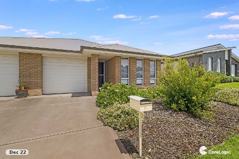 2/9 Croft Cl, Thornton, NSW 2322