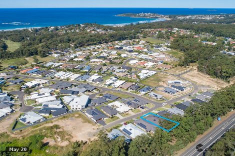 3 Humpback Cres, Safety Beach, NSW 2456