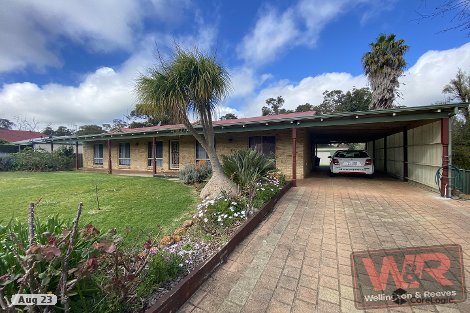 34 Williamson Ave, Narrikup, WA 6326