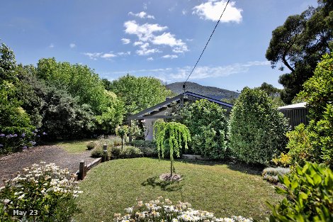 15 Windsor St, Macedon, VIC 3440