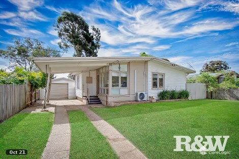 16 Tangaloa Cres, Lethbridge Park, NSW 2770