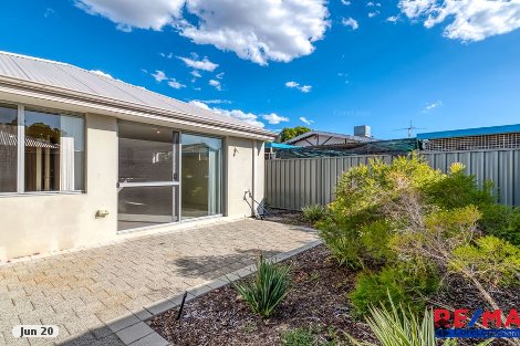 154 George St, Queens Park, WA 6107