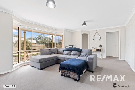 1/1 Honeysuckle Pl, Lake Albert, NSW 2650