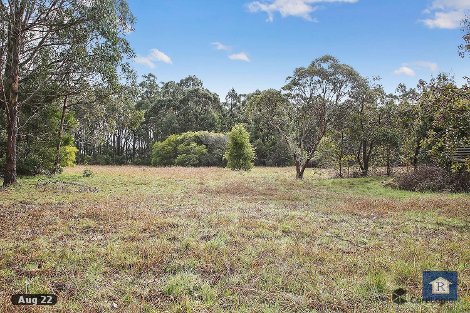 10 Burtons Lane, Barongarook, VIC 3249