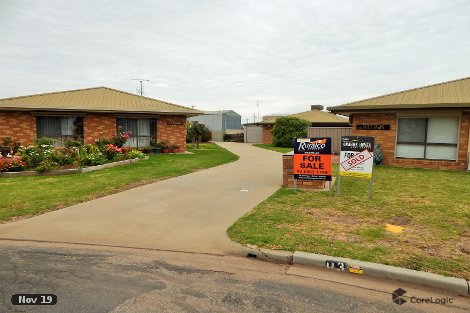 2/2 Lloyd Cl, Kerang, VIC 3579