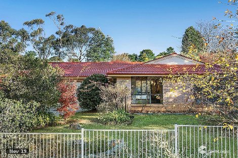 17 Evergreen Cir, Wentworth Falls, NSW 2782