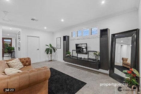 8 Mclean St, Emu Plains, NSW 2750