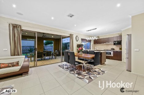 12 Nature Cct, Cranbourne North, VIC 3977