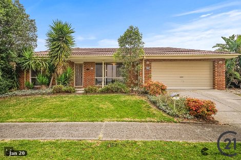 17 Staunton Walk, Cranbourne East, VIC 3977