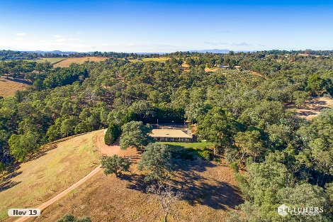 80 Cochranes Lane, Hurstbridge, VIC 3099