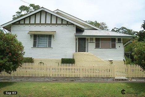 9 Parade St, Girards Hill, NSW 2480