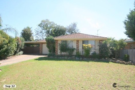 8 Reynaldo Pl, Rosemeadow, NSW 2560