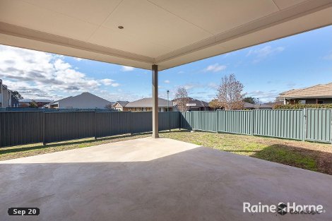 17 Boulevard Pl, Hillvue, NSW 2340