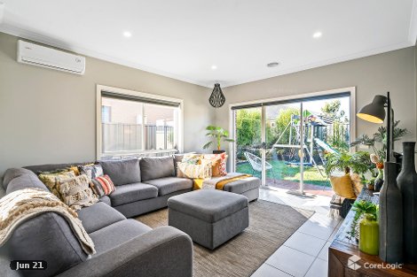 84 Bregman Esp, Manor Lakes, VIC 3024