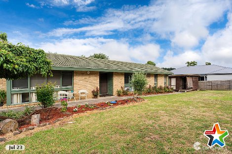 1 Bailey Gr, Wandin North, VIC 3139