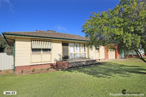 15 Tichborne Cres, Kooringal, NSW 2650