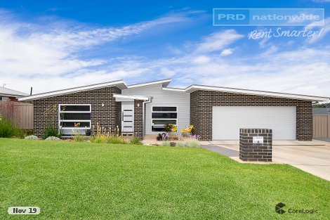 4 Pooginook Pl, Bourkelands, NSW 2650