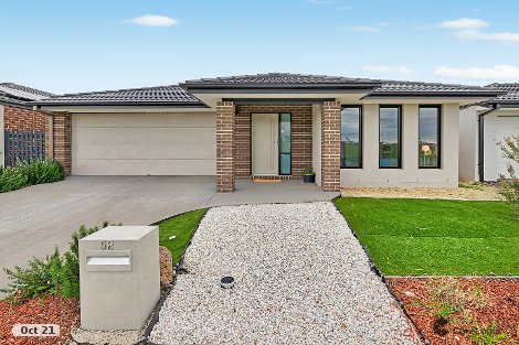 52 Bales Rd, Cranbourne East, VIC 3977