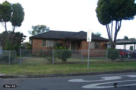 2 Bracknell Rd, Canley Heights, NSW 2166