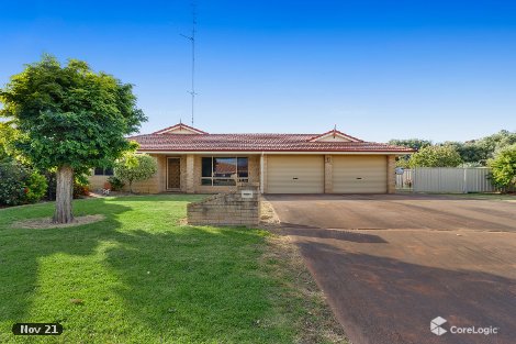 17 Young St, Harvey, WA 6220