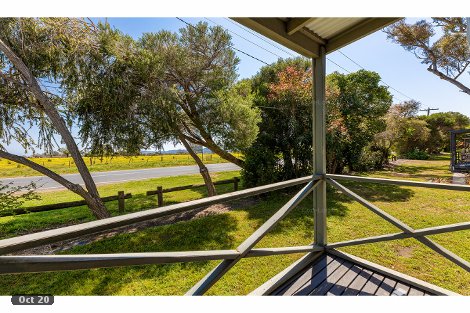 6 Spotted Gum Dr, Lake Hume Village, NSW 3691