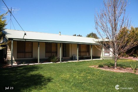 26 Rose Bvd, Lancefield, VIC 3435