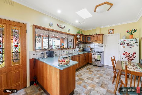 14 Cemetery Rd, Moe, VIC 3825