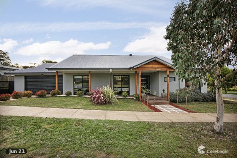 6 Reidwell Dr, Woodend, VIC 3442