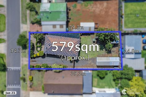 8 Westcott Pde, Rockbank, VIC 3335