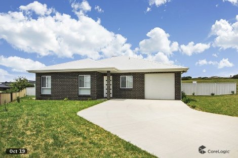 23/24 East Camp Dr, Cooma, NSW 2630