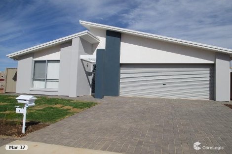 8 Rehn Rd, Whyalla Jenkins, SA 5609