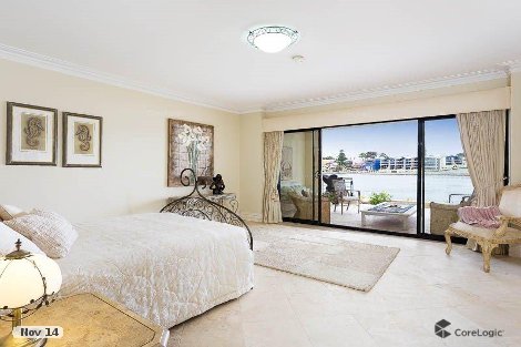 2/10 Doepel St, North Fremantle, WA 6159