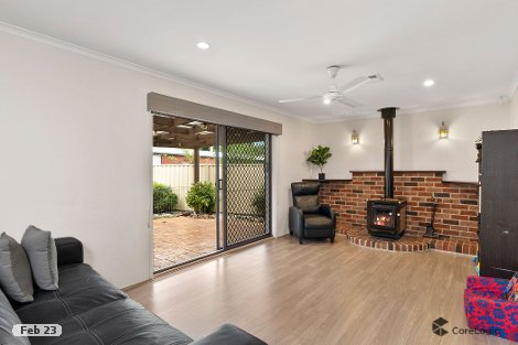 3 Kneeshaw St, Monash, ACT 2904