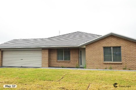 9a Alata Cres, South Nowra, NSW 2541