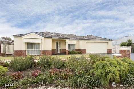 15 Isabella Gr, Strathdale, VIC 3550