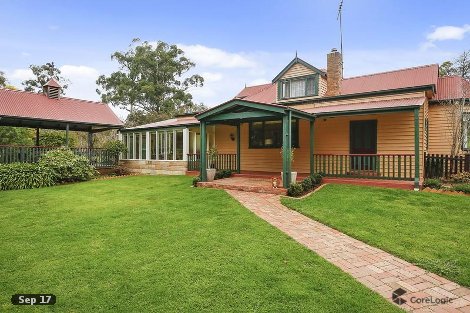 35 Wandin East Rd, Wandin North, VIC 3139