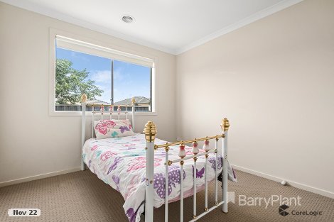 15 Uralla St, Manor Lakes, VIC 3024