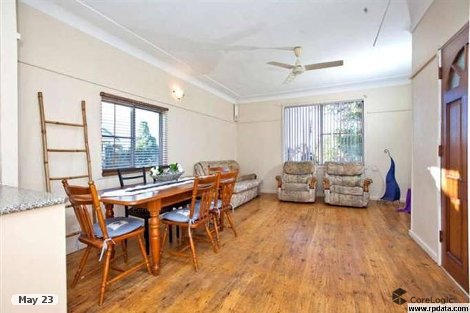 17 Tobruk Cres, Shortland, NSW 2307