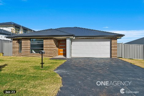 8 Wendy Pl, South Nowra, NSW 2541